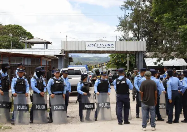 Encuentran 41 cuerpos calcinados en cárcel para mujeres de Honduras