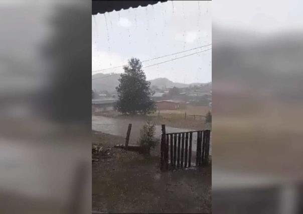 Refresca la lluvia al poblado de San Miguel de Cruces