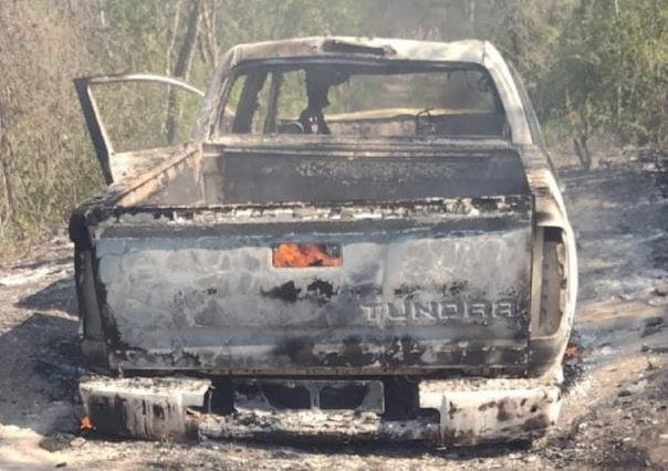 Hallan cuerpo calcinado en camioneta en Actopan, Veracruz