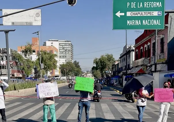 ¡Toma precauciones! Personal médico hace cierre masivo de vialidades