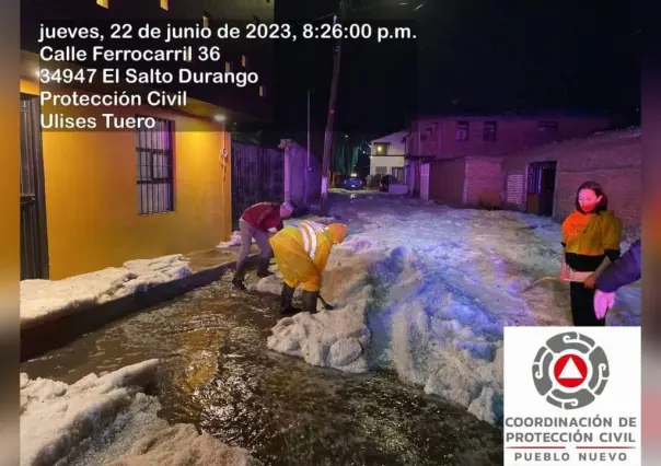 En plena ola de calor, cae impresionante granizada en la sierra de Durango