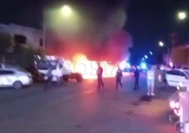 Se incendian 3 vehículos en San Nicolás; aparentemente el fuego fue provocado