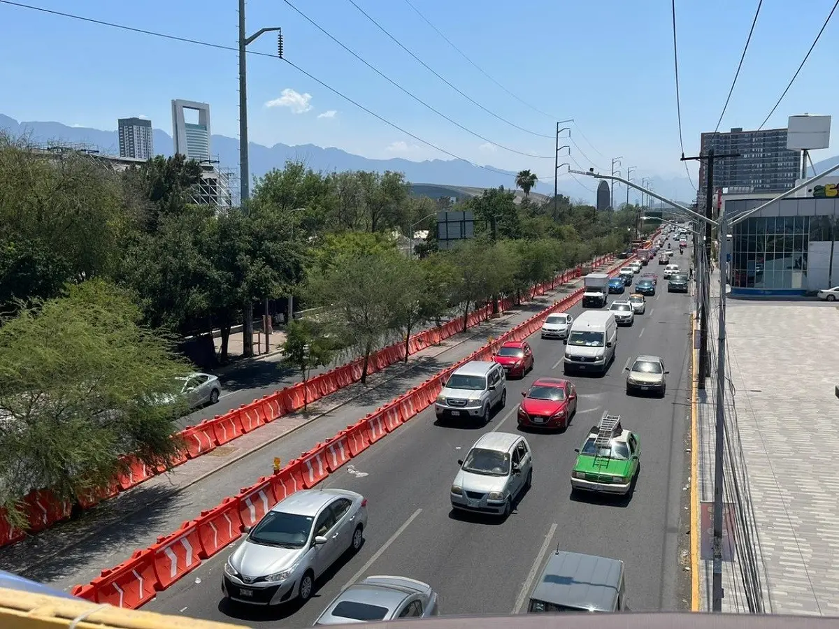 Se registra tráfico pesado en alrededores del Parque Fundidora por Machaca Fest