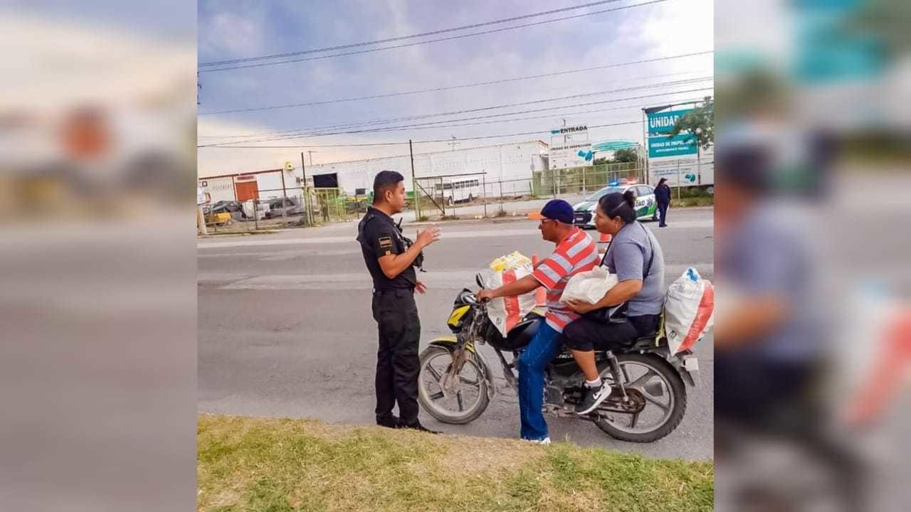 Para poder recuperar su motocicleta, se tendrá que presentar el casco de protección acompañado de su ticket y no deberán realizar ningún pago. Foto: Ayuntamiento de Gómez Palacio.