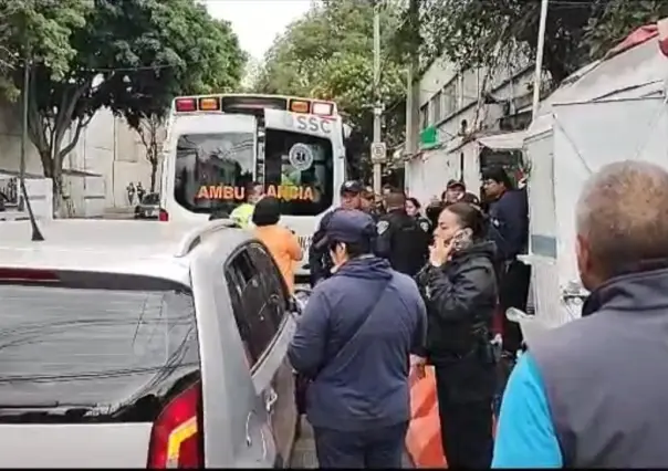 Atropella a mujer por pasarse el alto en Isabel la Católica y Chimalpopoca