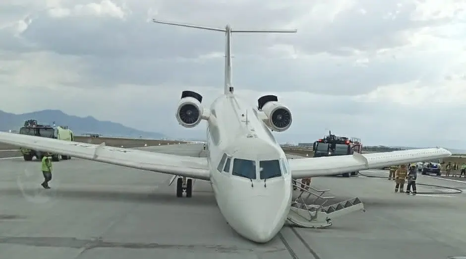 Avión de la Fiscalía aterriza de emergencia en el AIFA. Foto: Especial