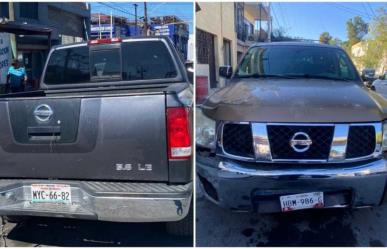 Policía de Monterrey captura camionetas con placas falsas