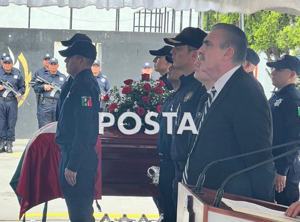 En el acto estuvo presente el alcalde de Apodaca, Cesar Garza, y el secretario de seguridad de Nuevo León, Gerardo Palacios Pámanes. Foto: Raymundo Elizalde.