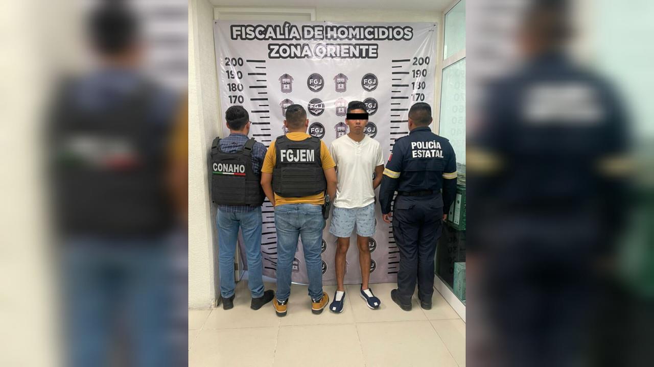 Uriel N, alias El Flaco, fue detenido en Ixtapaluca con una orden de aprehensión por el homicidio de dos personas, los asesinó a balazos porque le debían dinero. Foto: Cortesía