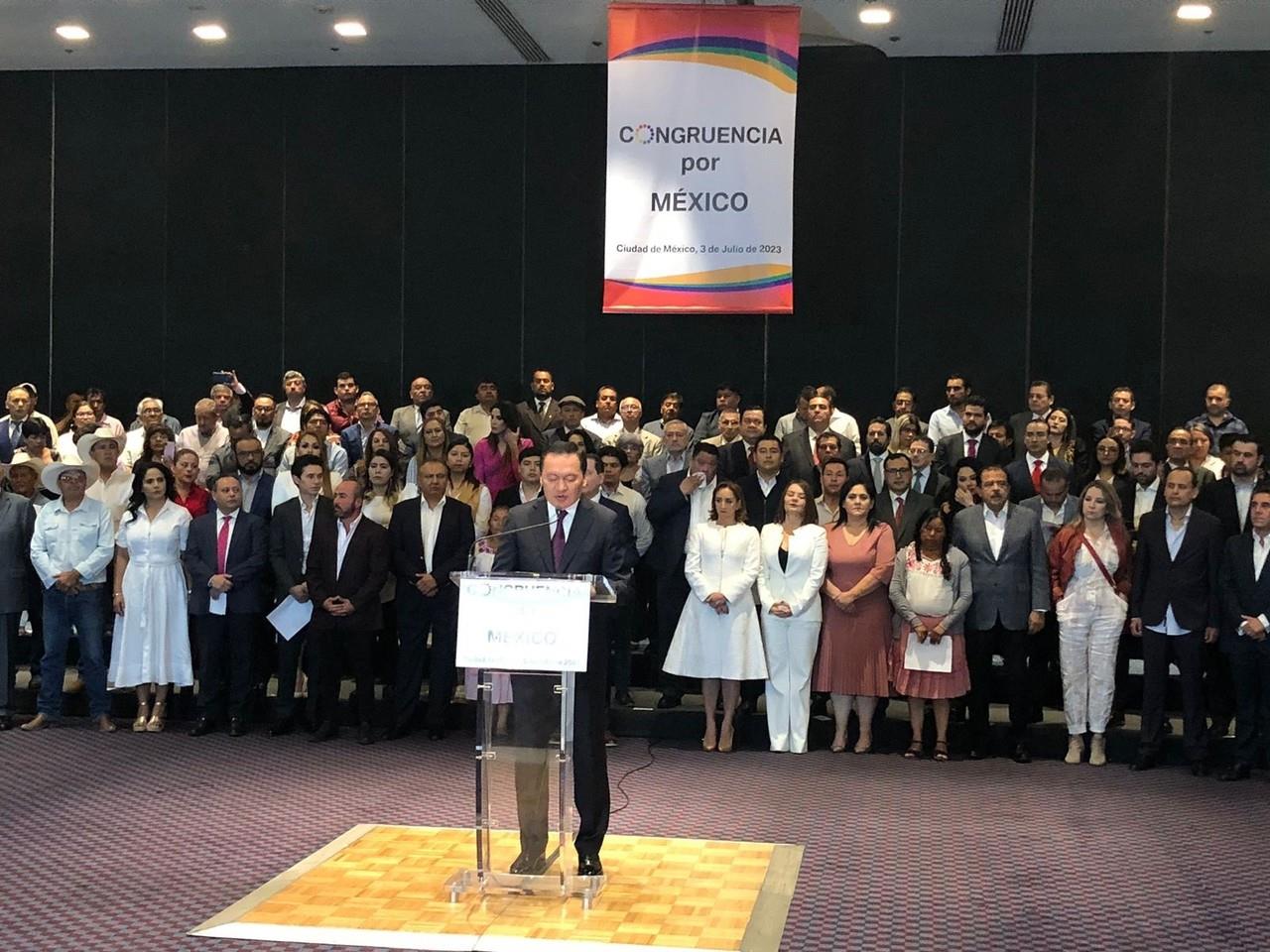 Miguel Ángel Osorio Chong, Eruviel Ávila y Claudia Ruiz Massieu renunciaron al PRI y formaron el movimiento Congruencia por México. Foto: Miguel Hernández