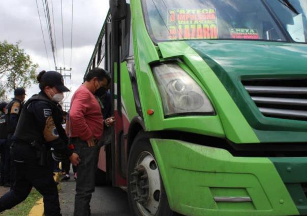 Detienen a 33 en operativo a transporte público en Ecatepec