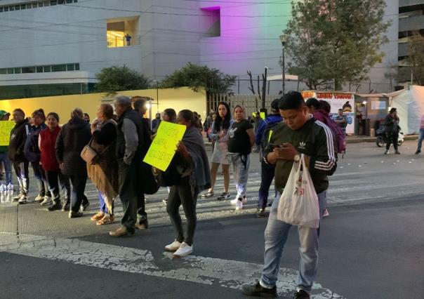 Protesta por atención inmediata: Bloqueo vial en Hospital General