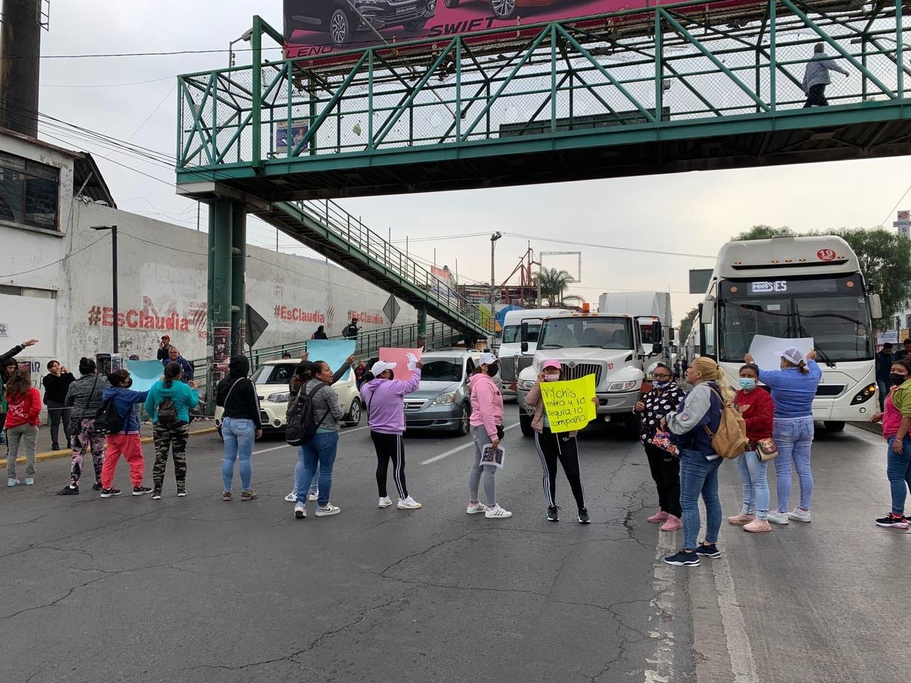 Los vecinos de la colonia piden la intervención de las autoridades para que solucionen el problema del agua el cual ya es recurrente en el municipio de Ecatepec. Foto: Israel Lorenzana.