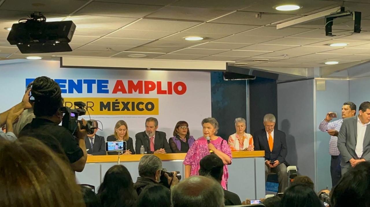 Beatriz Paredes se registró como aspirante a la candidatura del Frente Amplio por México a la presidencia de México. Foto: Itzel Negrete.