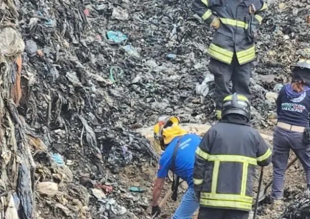 VIDEO: Hallan  al trabajador sepultado bajo toneladas de basura en Naucalpan