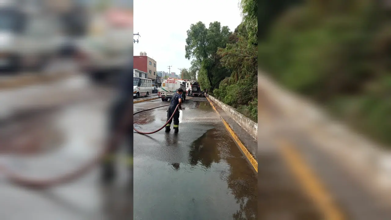 Después  de la tormenta, a limpiar calles de Tlalnepantla