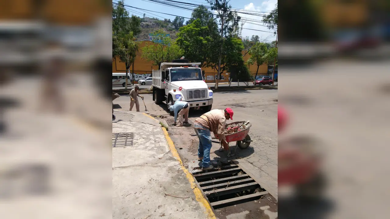 Después  de la tormenta, a limpiar calles de Tlalnepantla