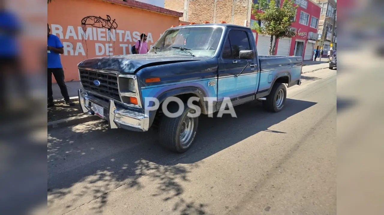 Zacatecano se pasa un alto y choca a familia duranguense; muere una abuelita