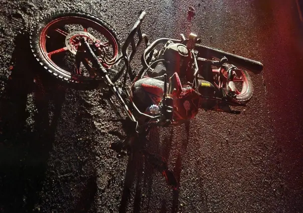 Tráiler embiste y mata a motociclista en Zacatecas