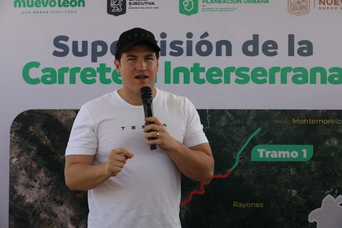 Avanza 26% construcción de la carretera Interserrana