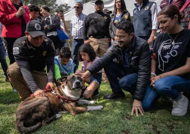 Presenta Martí Batres el proyecto Ciudad de los Perros y Gatos