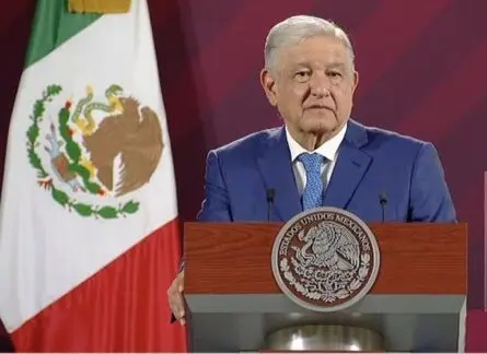 Asegura AMLO que postulación de Xóchitl Gálvez por el frente opositor "no voló"