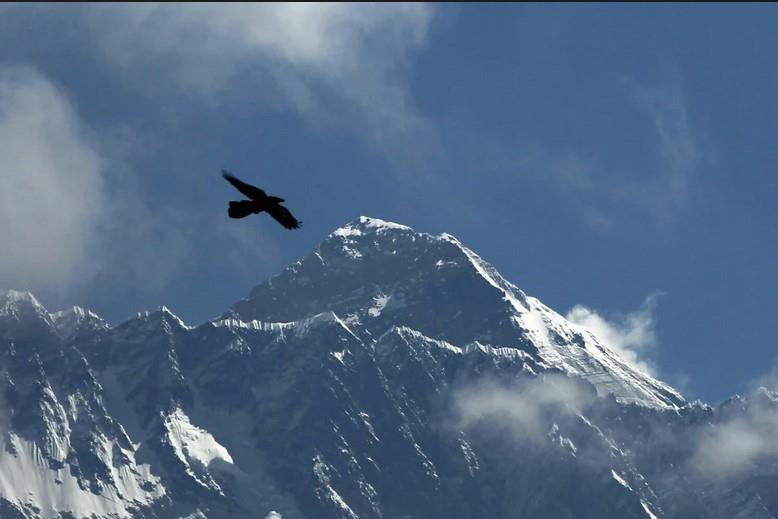 Comité de Nepal investiga accidente de helicóptero en el Everest