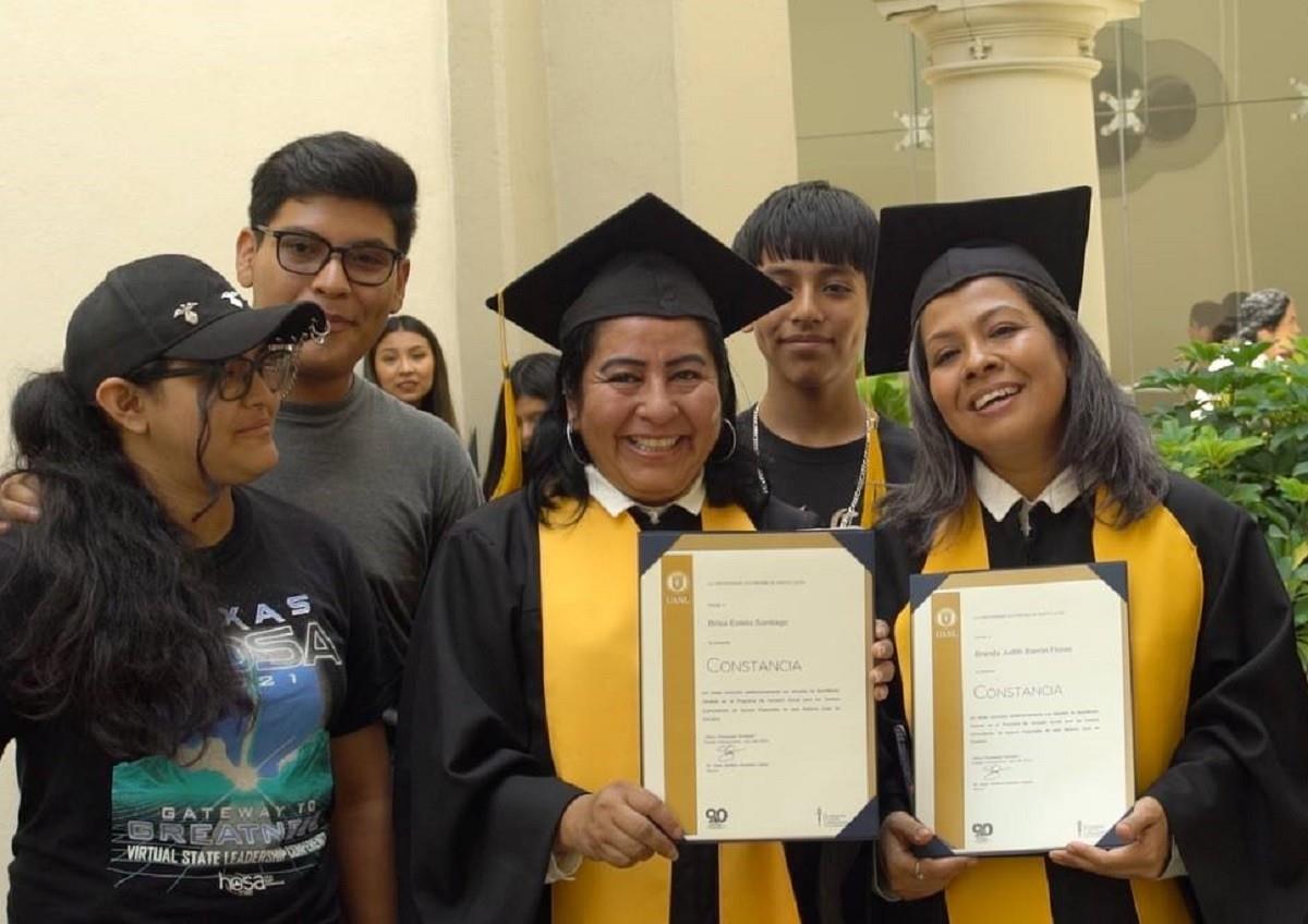 Se gradúan de prepa de la mano Igualdad e Inclusión y la UANL