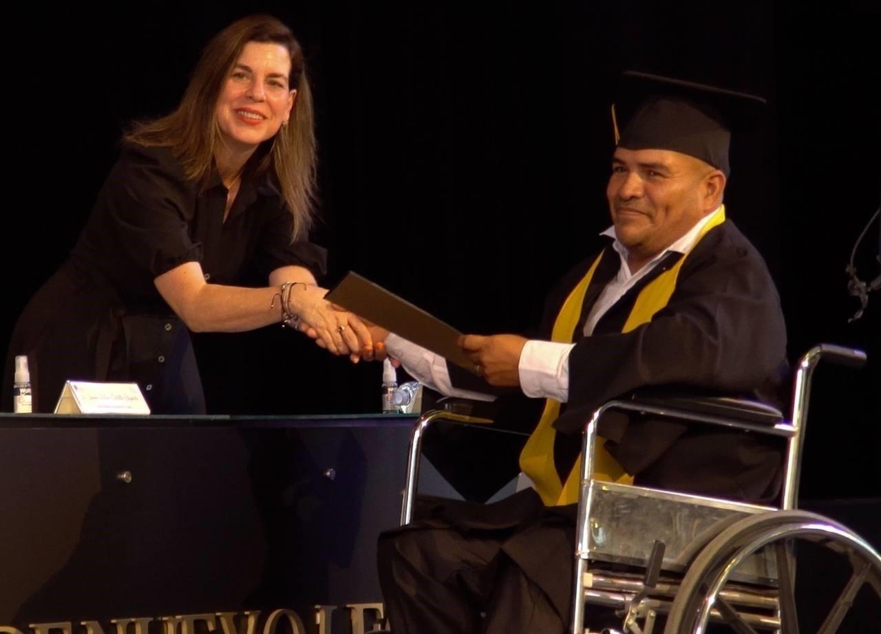 Se gradúan de prepa de la mano Igualdad e Inclusión y la UANL