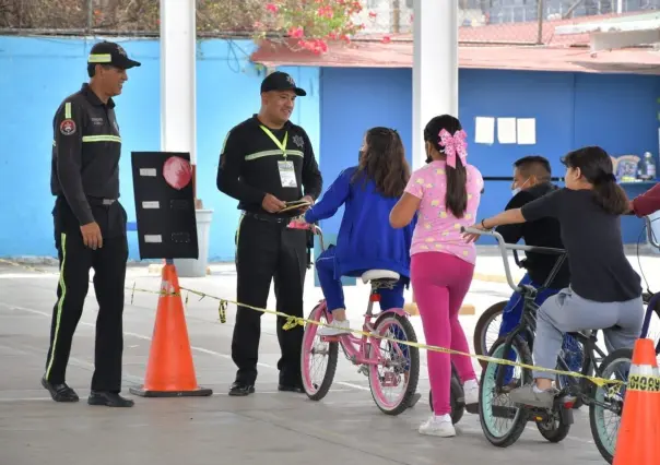 Imparten policías platicas formativas en escuelas de Nezahualcóyotl