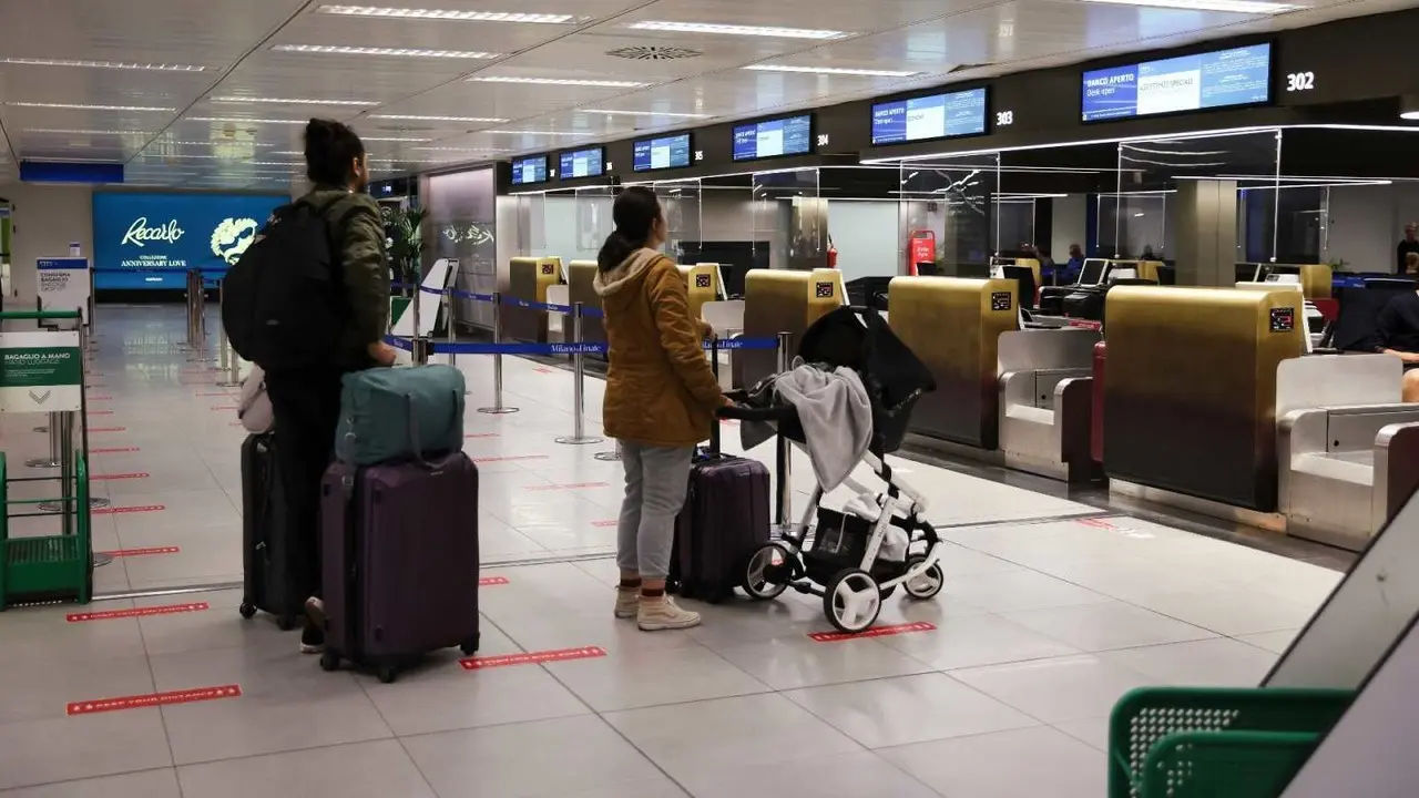 Se trata de un paro de 24 horas de los controladores y el personal de asistencia en tierra de los aeropuertos italianos. FOTO. RTVE noticias