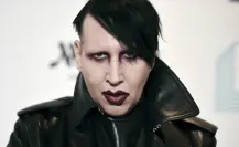 Multarían a Marilyn Manson... ¡por limpiarse los mocos sobre videógrafa!