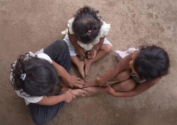 Niñas de Santiago ya están con su abuela; una más sigue en Capullos