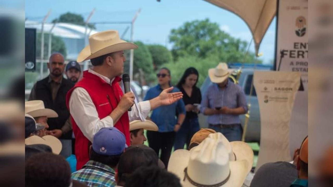 Compromiso total por parte de administraciones federales y estatales con el campo duranguense. Foto: Facebook Delegación de Programas para el Bienestar Durango.