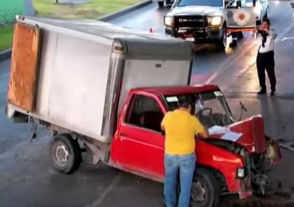 Choca contra muro de contención y queda lesionado en San Nicolás