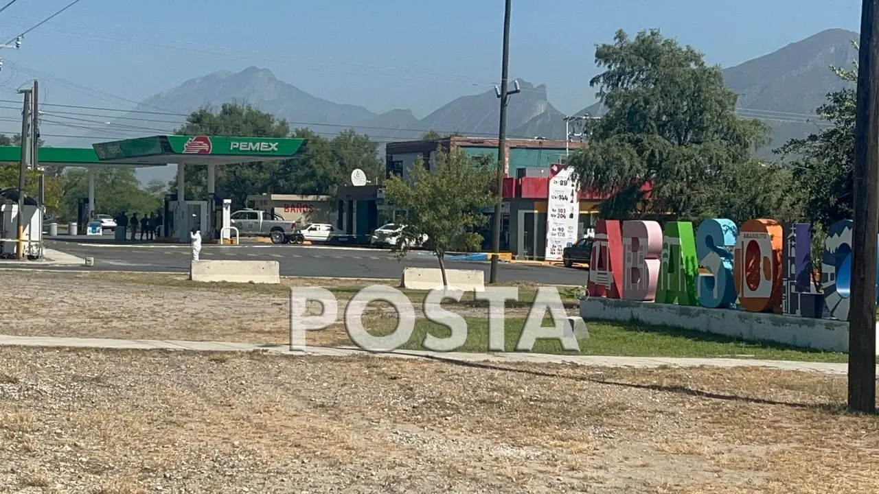 Una cabeza humana dentro de una hilera fue abandonada en una gasolinera del municipio de Abasolo, Nuevo León. Foto: Raymundo Elizalde