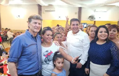 Llama Enrique de la Madrid a recuperar la paz en recolección de firmas en Juárez