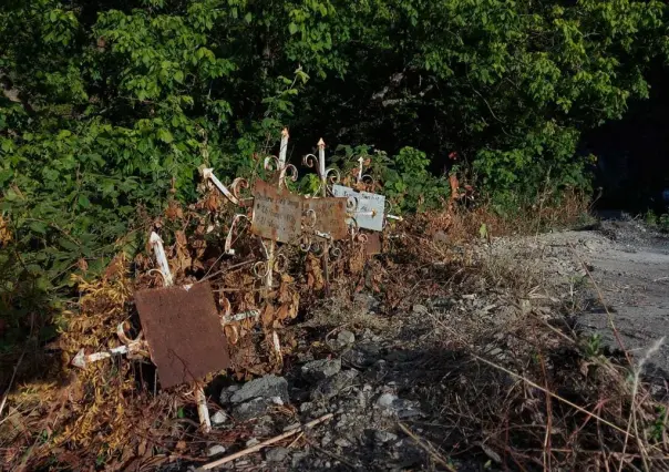 Tragedia de 10 cruces, el accidente que marcó la sierra de Santiago