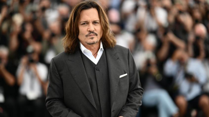 Hasta el momento ni Johnny Depp ni sus representantes han emitido algún comunicado sobre el desvanecimiento que sufrió el actor. Foto. Especial