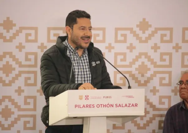 Bautizan como Othón Salazar al Pilares de la colonia Anáhuac