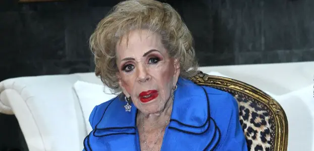 Desmiente Sylvia Pasquel que su madre, Silvia Pinal esté grave de salud