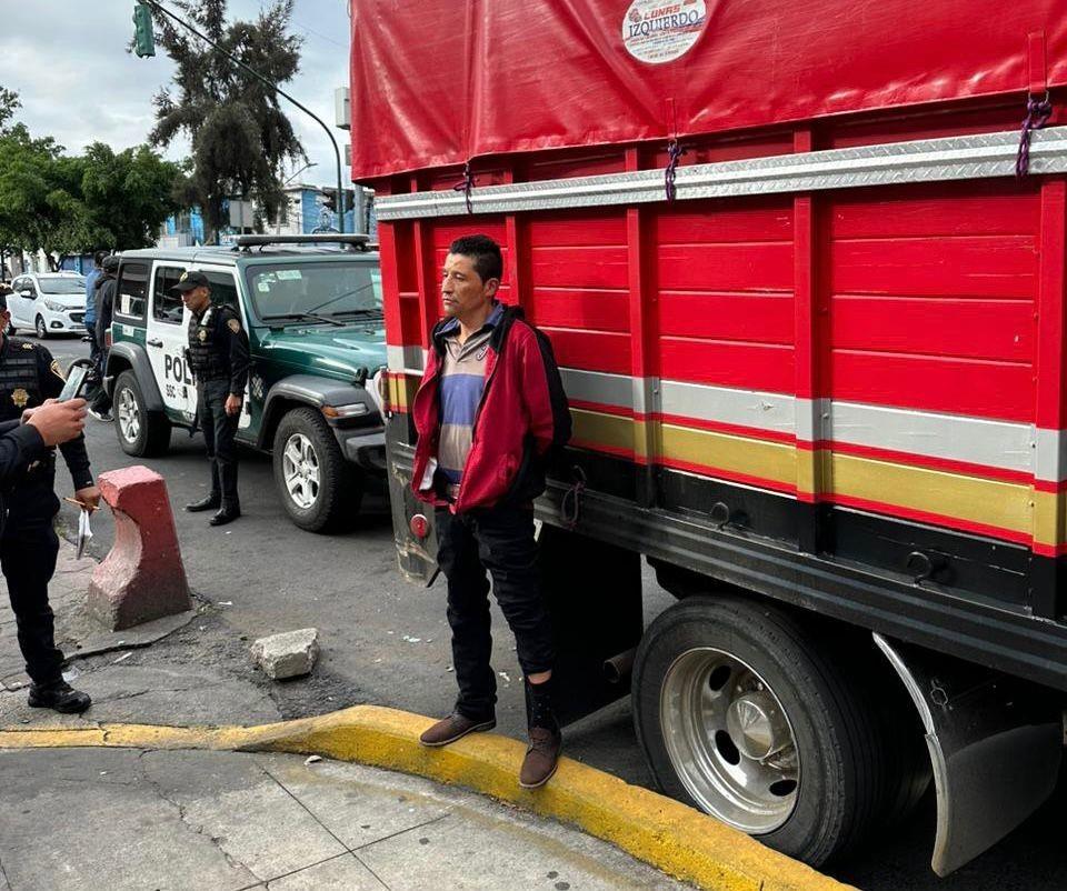 Detienen elementos de SSC a hombre que robó una camioneta con lujo de violencia