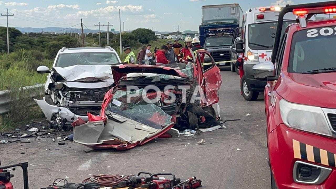 Las menores fallecidas eran hermanas, sus padres quedaron gravemente lesionados. Foto: Luis Lozano.