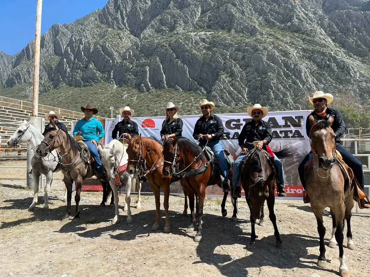 En rueda de prensa que se llevó a cabo en el rodeo “El venado”, el alcalde Jesús Nava informó que la edición número 28 será el próximo sábado 29 de julio. Foto: Cynthia Pardo