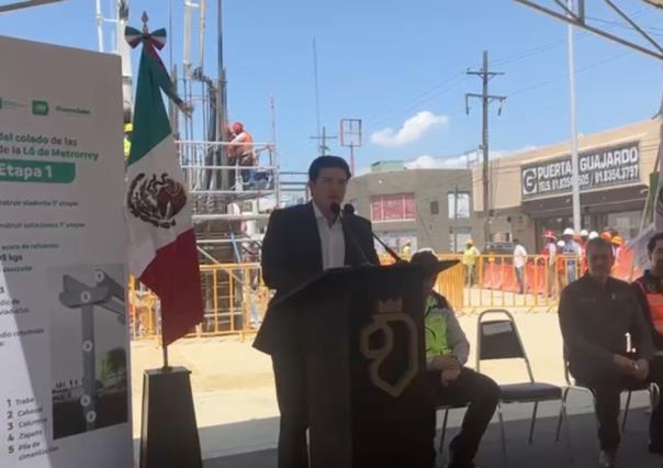 Dan inicio al colado de concreto de las columnas para la línea 6 del metro