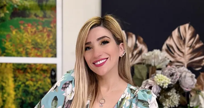 Jazmín con J agradeció por medio de una historia en su Instagram las felicitaciones que ha recibido ante el anuncio de su nuevo embarazo. Foto. Captura Instagram @jazminconj