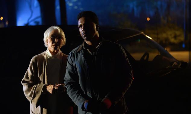 En esta secuela de El Exorcista participa la actriz Ellen Burstyn, quien encarnó a la madre de Regan McNaeil en la primera historia. Foto. Cortesía
