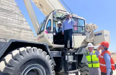 Samuel García realiza cierre hidráulico de la Presa Libertad