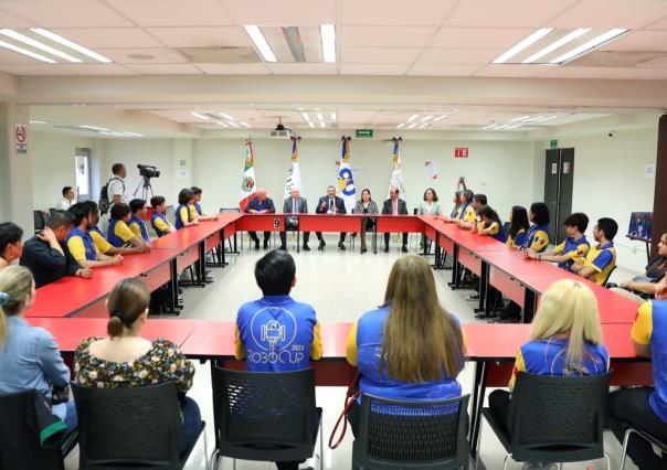 Estudiantes UANL triunfan en Robocup 2023 en Francia