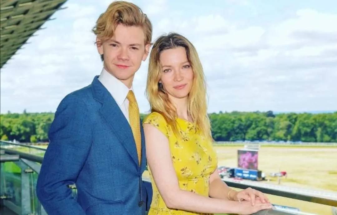 Thomas Brodie-Sangster y Talulah Riley compartieron la feliz noticia con sus seguidores. Foto: Instagram